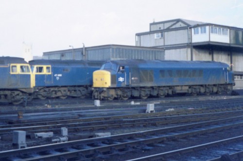 > <br>
        45058 at Manchester Victoria on 23.11.86</td>
      <td width=